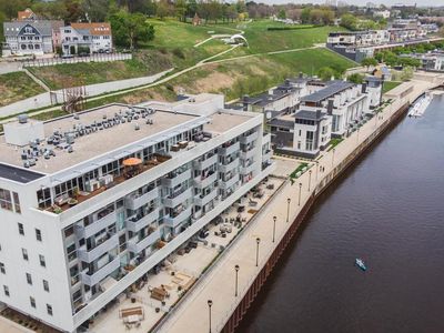 1902 N Commerce STREET #303, Milwaukee, WI, 53212