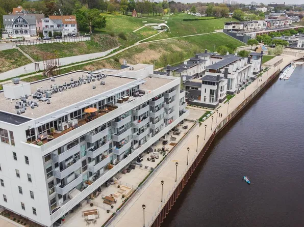 1902 North Commerce STREET #303, Milwaukee, WI 53212