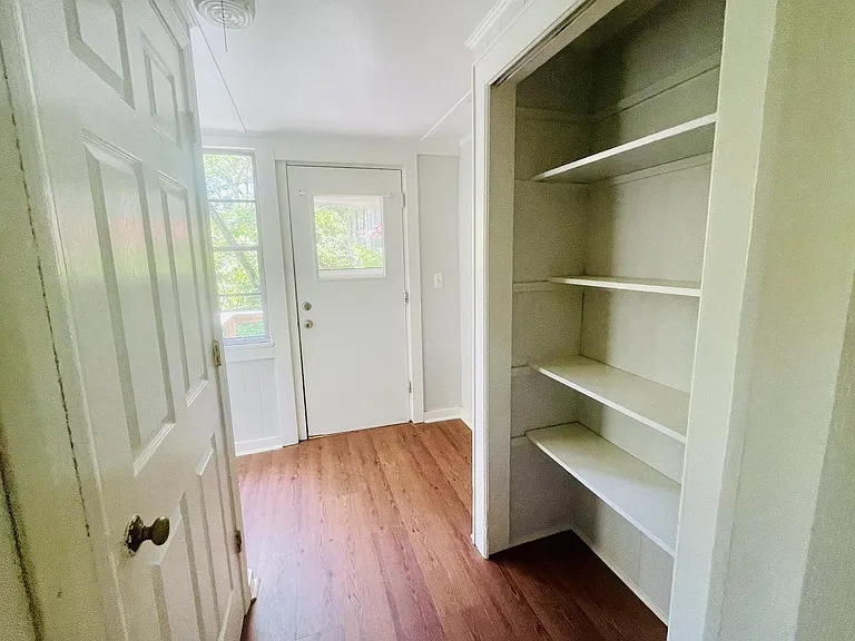 mudroom