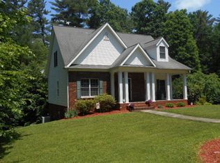 104 Woodland Ave, North Wilkesboro, NC 28659