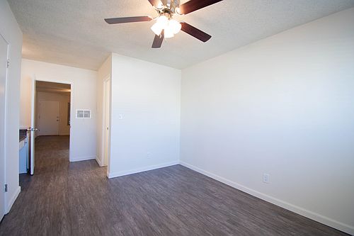 5th image of 1426 Pacific Ave