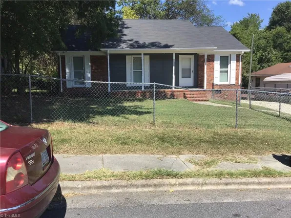 2203 Pear St, Greensboro, NC 27401