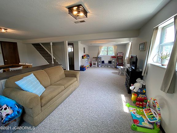 5th image of 1707 Southwest Blvd