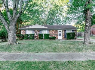 8214 Candelabrum Pl, Louisville, KY 40214