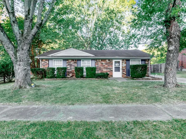 8214 Candelabrum Pl, Louisville, KY 40214