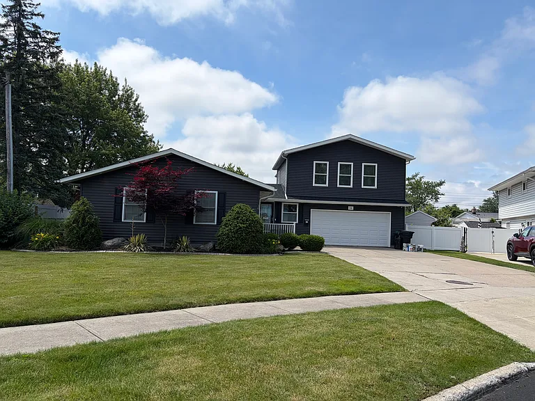 16 Wayside Ct — Photo 3