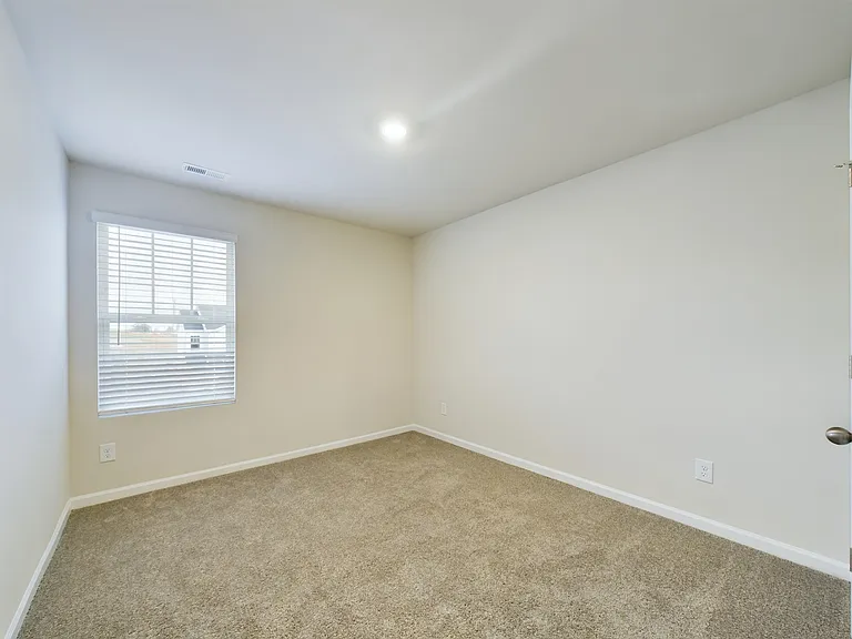 4133 County Down Ave — Photo 12