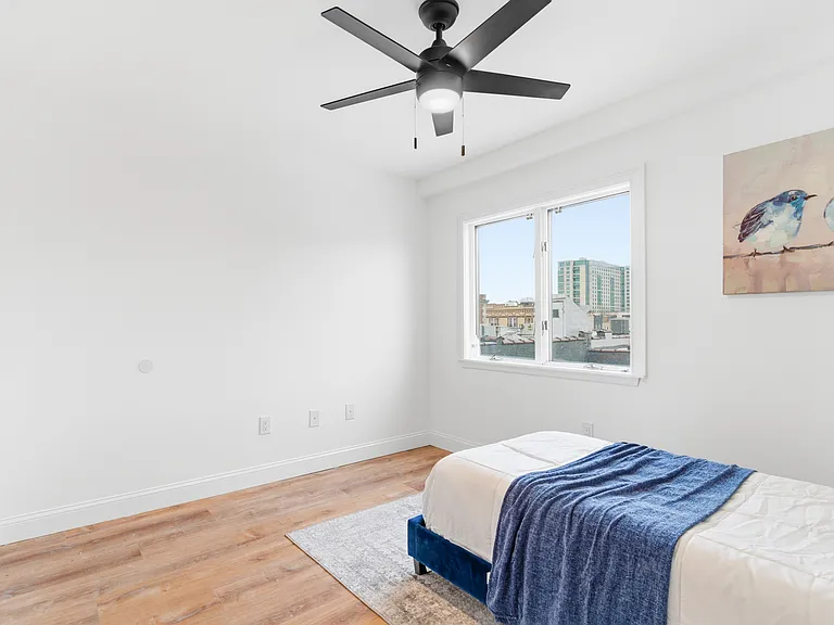 610 Anderson Ave — Photo 23