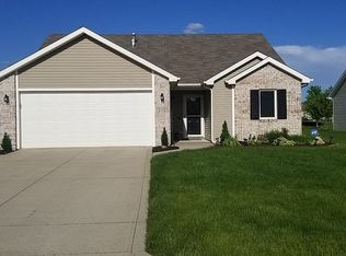 2112 Cedar Ridge Cv, Fort Wayne, IN 46818