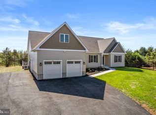 2012 Dozer Ln, Catlett, VA 20119