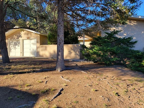 2nd image of 104 La Vista Dr