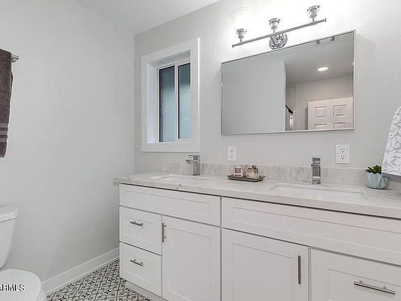 3rd image of 3101 W Hayward Ave