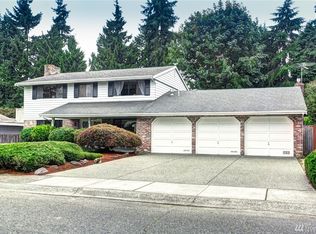 8927 NE 192nd Pl, Bothell, WA 98011