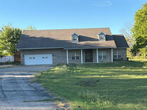 17625 Redbud Ln, Morris, OK 74445
