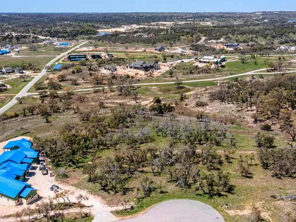 516 Lockhart Ridge Dr, Fredericksburg, TX 78624