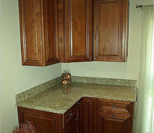 4th image of 1066 N Boxwood Dr #A