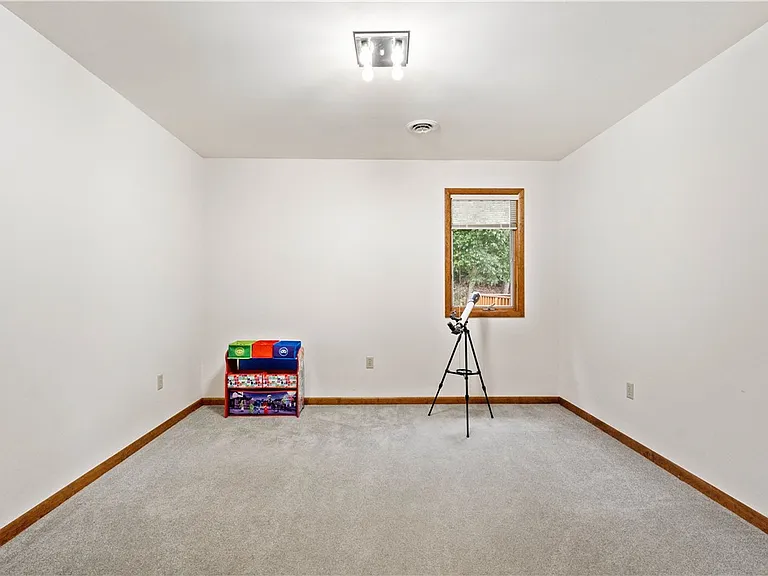 421 Clair Dr — Photo 24