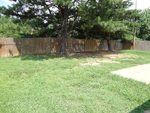 3rd image of 3367 Hallshire Dr