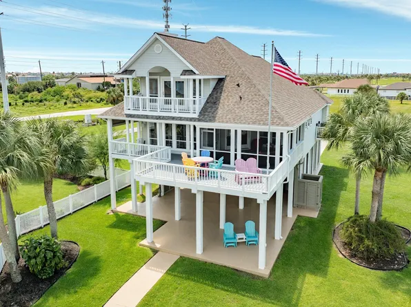3635 Cove Ln, Galveston, TX 77554