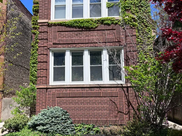 2604 W Argyle St, Chicago, IL 60625