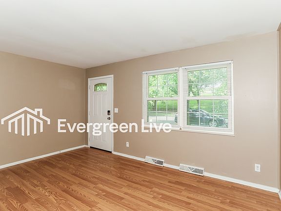 3rd image of 7043 Gracely Dr