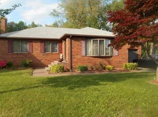 70 Lawndale St, Chicopee, MA 01013