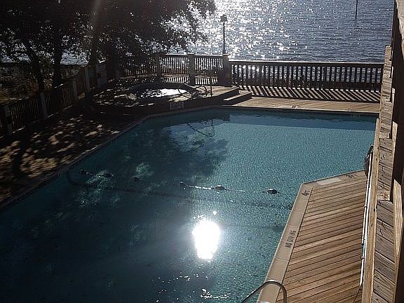 4th image of 115 Baycliff Trail