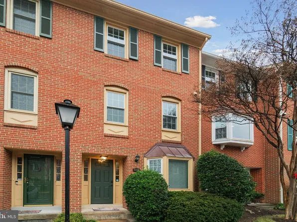 3351 5th St S, Arlington, VA 22204