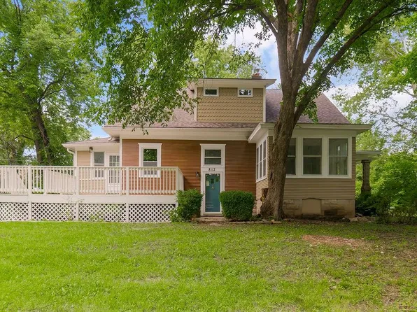 812 E Wabash St, Olathe, KS 66061