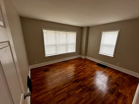 1126 W Michigan Ave — Photo 19