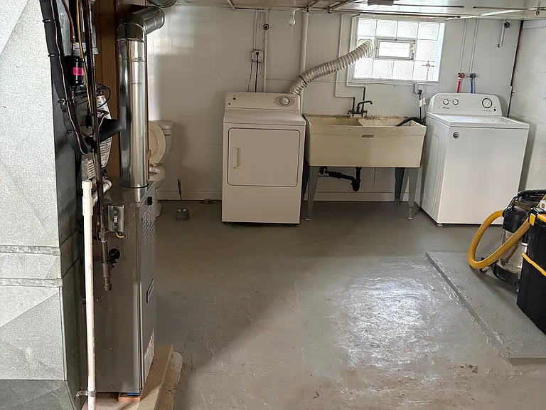 817 Monterey St — Photo 11