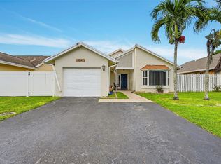 9941 NW 45th St, Sunrise, FL 33351