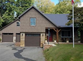 146 Emmet Dr, Beaver Falls, PA 15010
