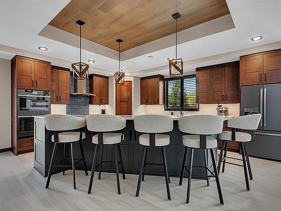 5th image of 2137 Tamarack Dr