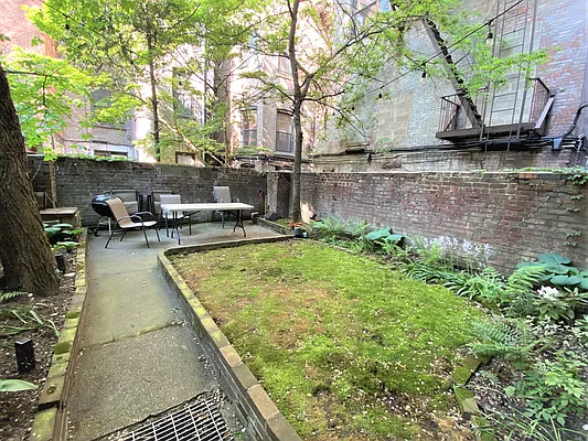 Rented by Corcoran | media 6