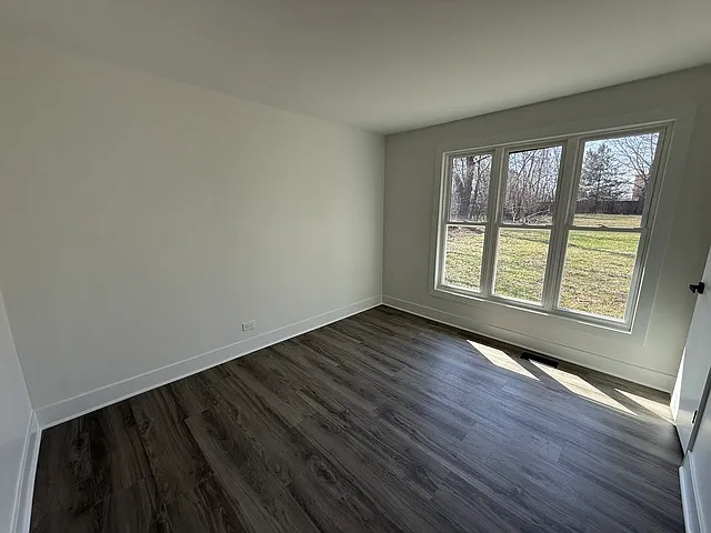 8418 Meadowbrook Dr — Photo 13