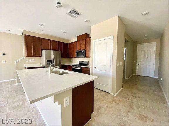3rd image of 5685 Warm Light St