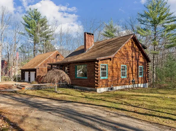 11 Pete Rose Way, Waterboro, ME 04030