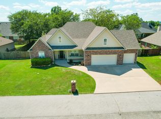 4988 Lighthouse Springs Dr, Grove, OK 74344
