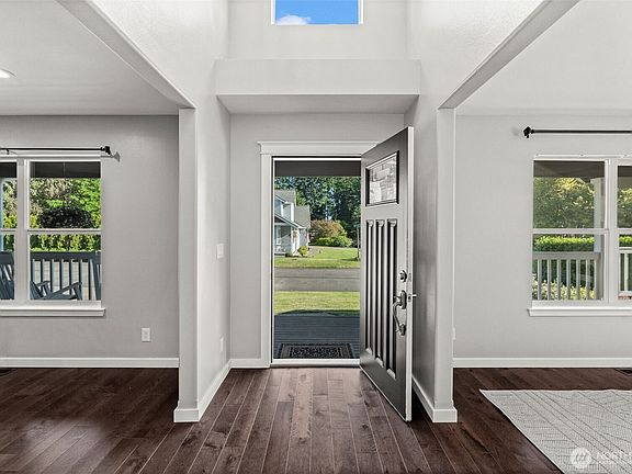 4th image of 6623 29th Street Ct NW