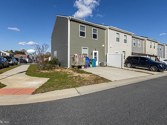 5th image of 113 Dyer Dr