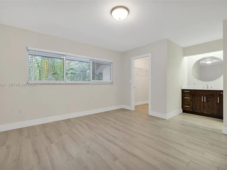 3056 Shipping Ave #2 — Photo 33