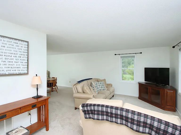 36 Southgate Dr #36 — Photo 7
