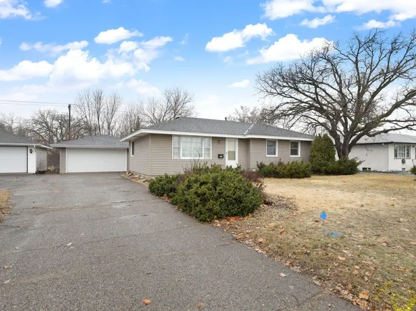 6030 7th St NE, Fridley, MN 55432