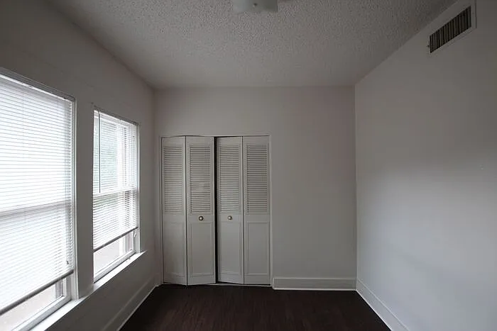 808 S Robertson Ave #D — Photo 8