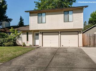 21865 SW Columbia Cir, Tualatin, OR 97062