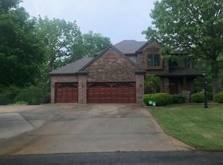 8954 Pikes Peak Rd, Rogers, AR 72756
