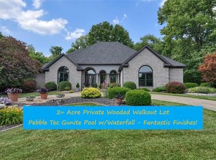 18 Coleridge Dr, Glen Carbon, IL