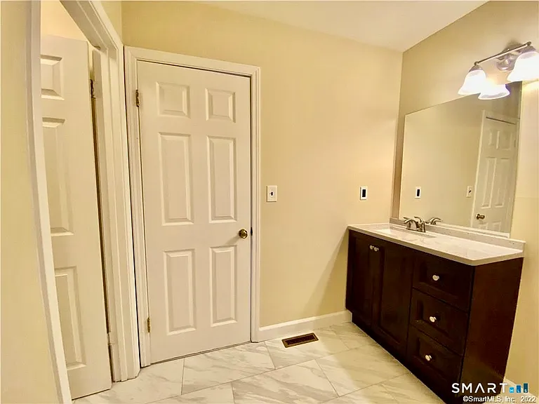 1 Valley Rd #205 — Photo 25