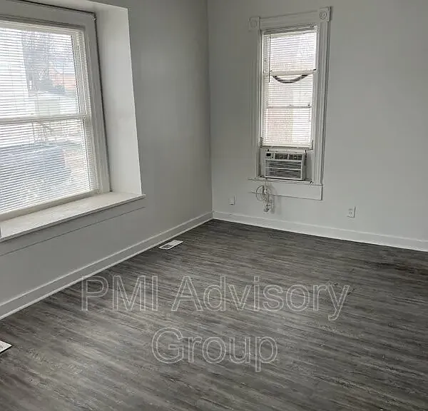 1909 SW Clay St — Photo 14